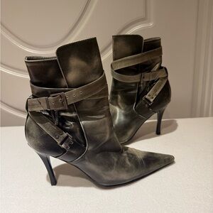Stylish Gray Leather Women's Boots